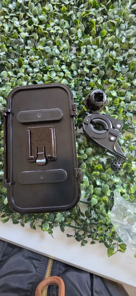 Estuche Impermeable de Teléfono para Moto Premium(1).webp