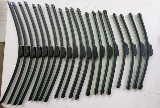 [MOT100300500017] PLUMILLAS