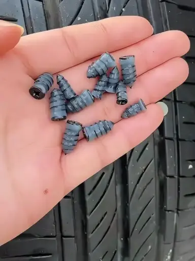 [HER100200100018] Tornillos De Goma Para Neumático